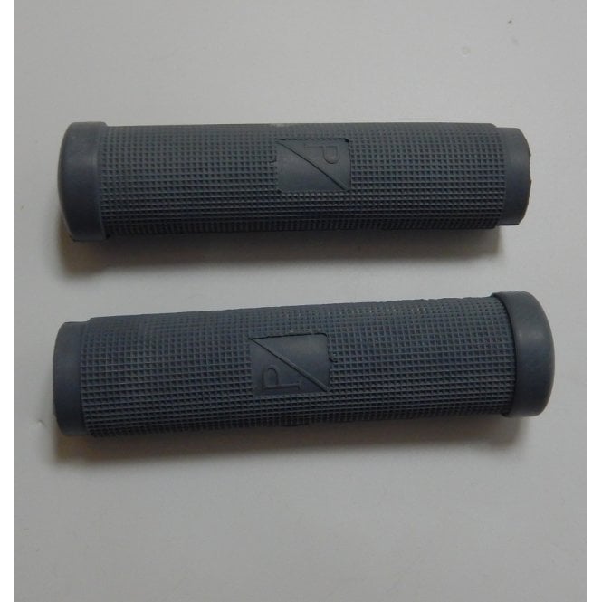 Classic Motorcycle / Scooter Handlebar Grips 1" Grey OEM No 83-5524