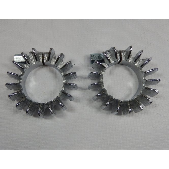 Triumph T120 / T140 Finned Manifold Clamp Set 1 3/4