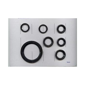 Triumph T120, T140, TR7, Oil Seal Kit 1972 - 1983